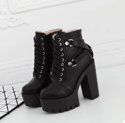 high heel boots - goldylify.com