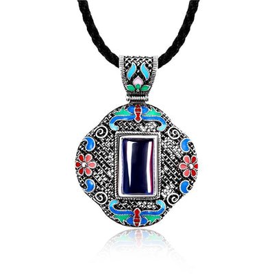 N005-A Women Antique National Style Carving Pendant Necklace