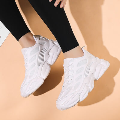 New Casual Designer Mens Shoes High Quality Mesh Breathable Walking Shoes Comfortable Jogging Triple Sneakers S Shoes For Women