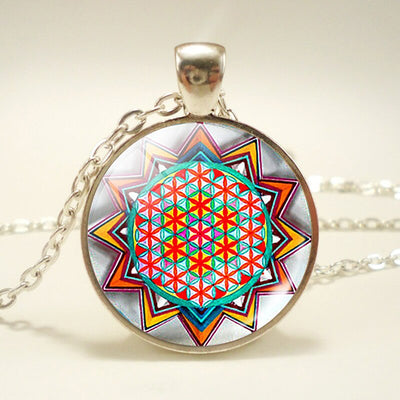 Sri Yantra Necklace Flower of Life Mandala Glass Cabochon Pendant Chain Necklace Buddhism Spiritual Yoga Jewelry To Women
