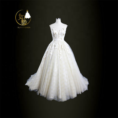 High Quality new style v-new applique long tail embroidery Ivory Bride wedding dress